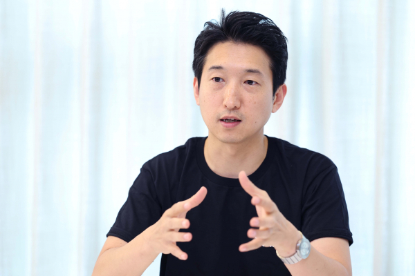 [사진= 더스윙]